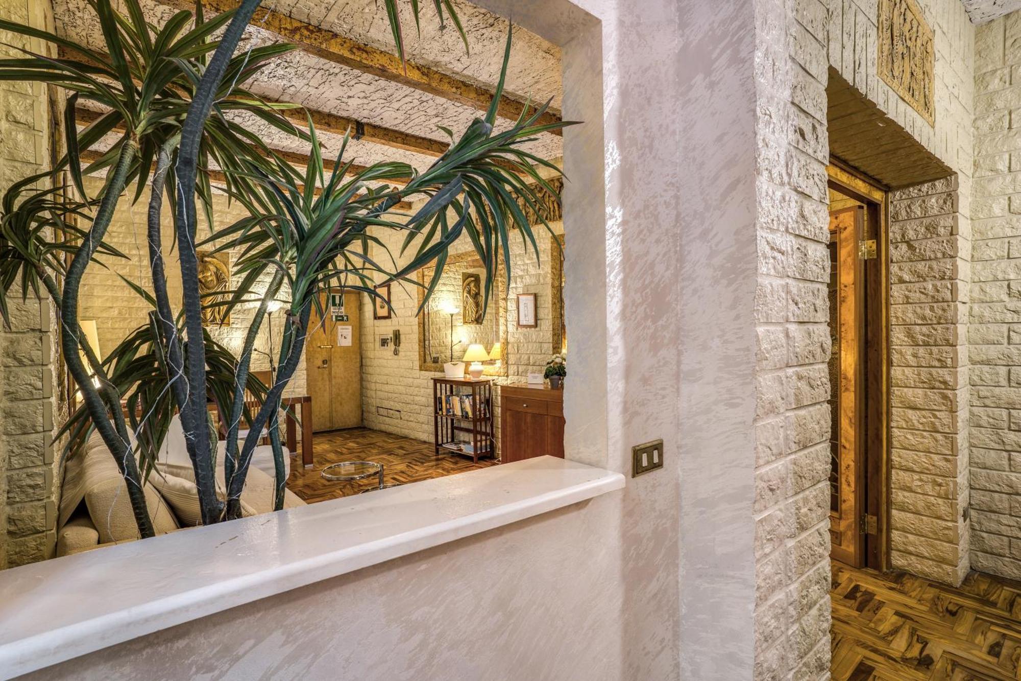 Fontana Di Trevi Charming Apartment 로마 외부 사진